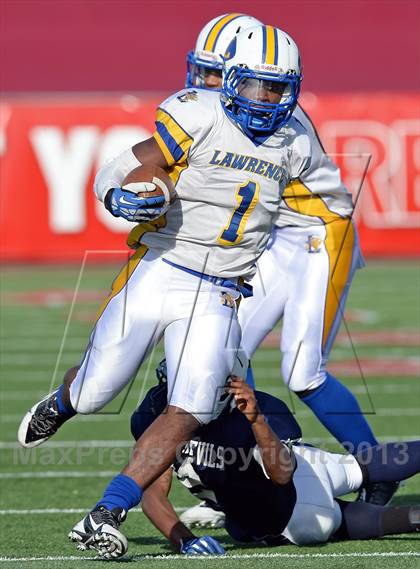 Thumbnail 3 in Lawrence vs. Huntington (Long Island Class III Final) photogallery.