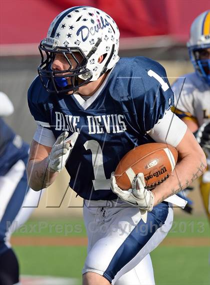 Thumbnail 2 in Lawrence vs. Huntington (Long Island Class III Final) photogallery.