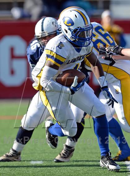 Thumbnail 3 in Lawrence vs. Huntington (Long Island Class III Final) photogallery.