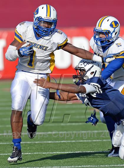Thumbnail 1 in Lawrence vs. Huntington (Long Island Class III Final) photogallery.