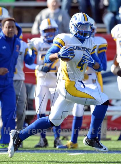 Thumbnail 1 in Lawrence vs. Huntington (Long Island Class III Final) photogallery.