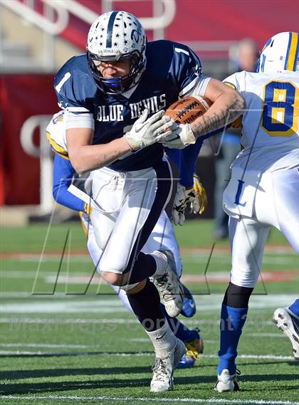 Thumbnail 2 in Lawrence vs. Huntington (Long Island Class III Final) photogallery.