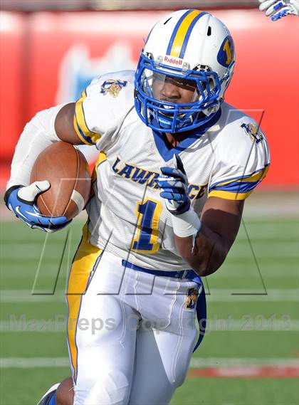 Thumbnail 2 in Lawrence vs. Huntington (Long Island Class III Final) photogallery.