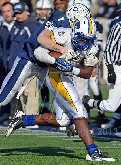 Thumbnail 2 in Lawrence vs. Huntington (Long Island Class III Final) photogallery.