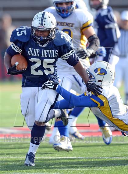 Thumbnail 2 in Lawrence vs. Huntington (Long Island Class III Final) photogallery.