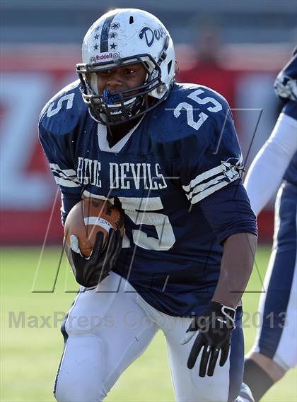 Thumbnail 1 in Lawrence vs. Huntington (Long Island Class III Final) photogallery.