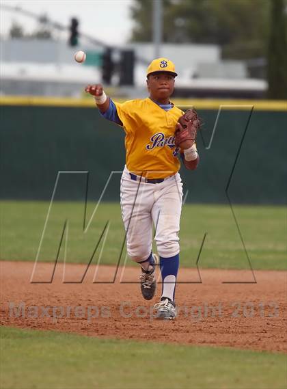 Thumbnail 3 in Del Campo vs. Benicia (CIF SJS D-2 Section Final) photogallery.