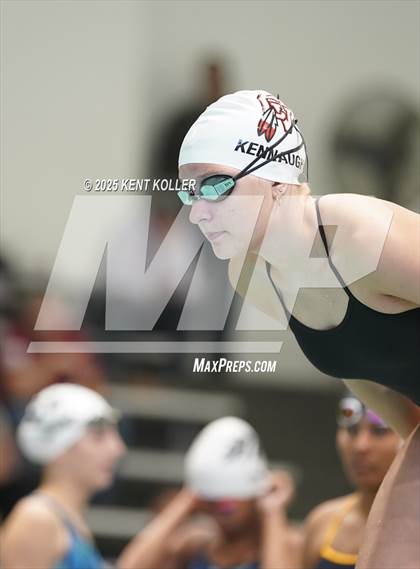 Thumbnail 1 in Chippewa Valley vs. St. Clair (Titan Relays) photogallery.
