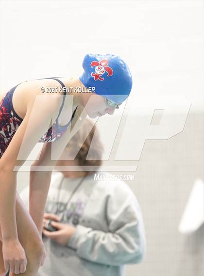 Thumbnail 2 in Chippewa Valley vs. St. Clair (Titan Relays) photogallery.