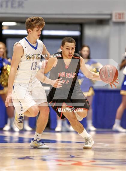 Thumbnail 3 in Newport Central Catholic vs. Paris photogallery.