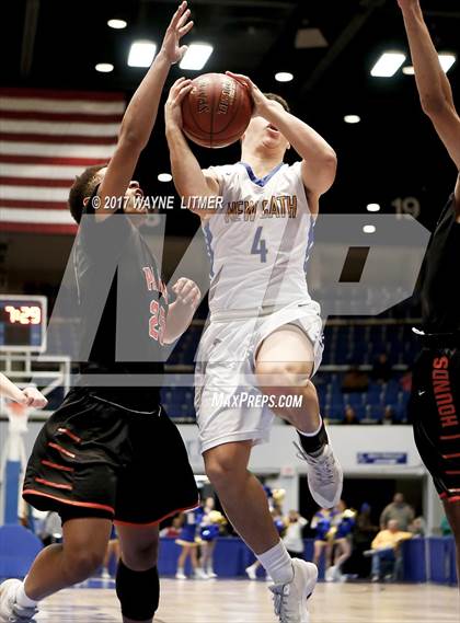 Thumbnail 3 in Newport Central Catholic vs. Paris photogallery.