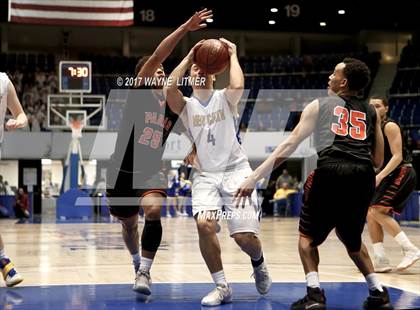 Thumbnail 3 in Newport Central Catholic vs. Paris photogallery.