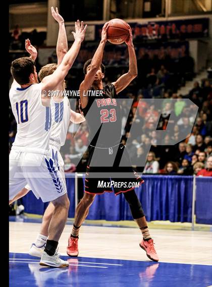 Thumbnail 2 in Newport Central Catholic vs. Paris photogallery.
