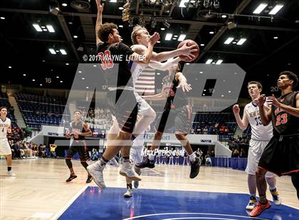 Thumbnail 1 in Newport Central Catholic vs. Paris photogallery.