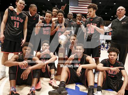 Thumbnail 1 in Newport Central Catholic vs. Paris photogallery.