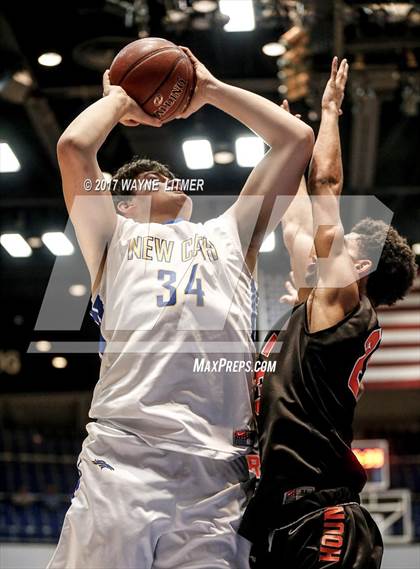 Thumbnail 1 in Newport Central Catholic vs. Paris photogallery.