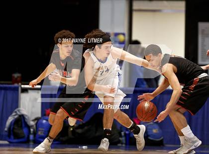 Thumbnail 2 in Newport Central Catholic vs. Paris photogallery.