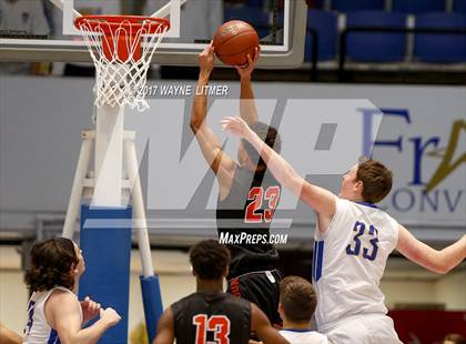Thumbnail 3 in Newport Central Catholic vs. Paris photogallery.