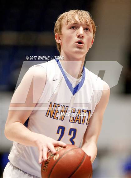 Thumbnail 1 in Newport Central Catholic vs. Paris photogallery.