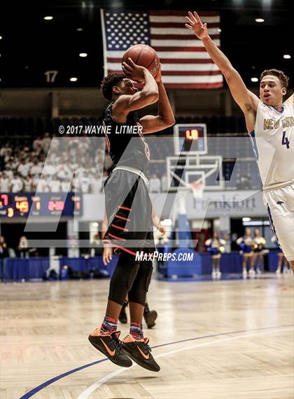 Thumbnail 2 in Newport Central Catholic vs. Paris photogallery.