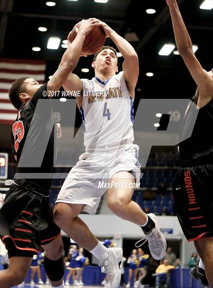 Thumbnail 1 in Newport Central Catholic vs. Paris photogallery.