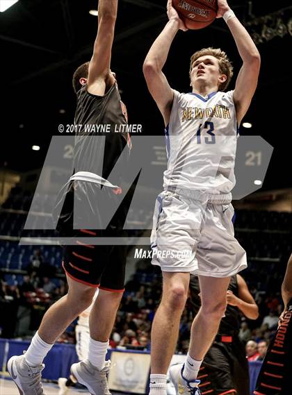 Thumbnail 2 in Newport Central Catholic vs. Paris photogallery.