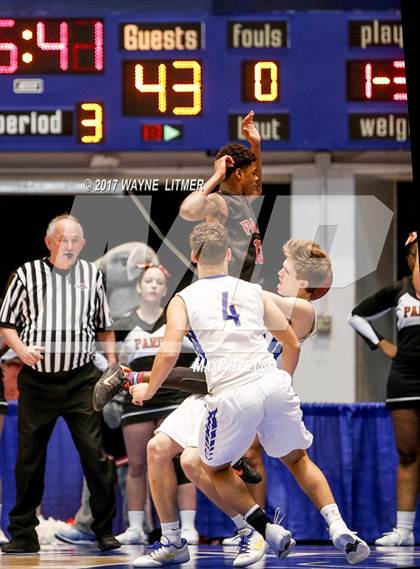 Thumbnail 2 in Newport Central Catholic vs. Paris photogallery.