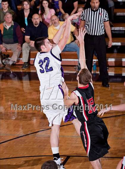 Thumbnail 3 in Sevier County vs Cherokee (D2-AAA playoff) photogallery.