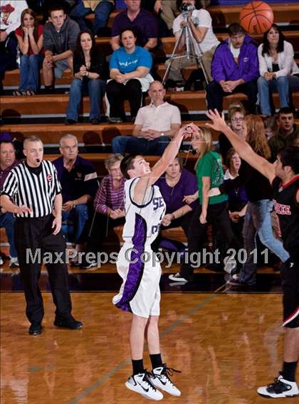 Thumbnail 3 in Sevier County vs Cherokee (D2-AAA playoff) photogallery.