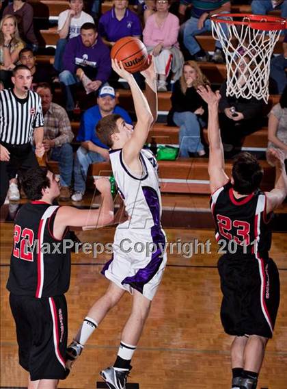 Thumbnail 1 in Sevier County vs Cherokee (D2-AAA playoff) photogallery.