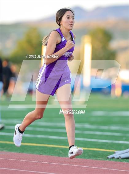 Thumbnail 1 in Fernley Invitational (800M) photogallery.