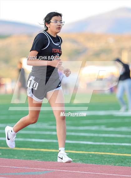 Thumbnail 3 in Fernley Invitational (800M) photogallery.