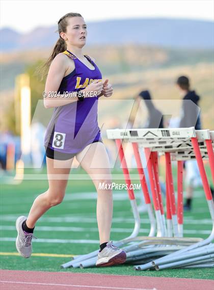 Thumbnail 2 in Fernley Invitational (800M) photogallery.
