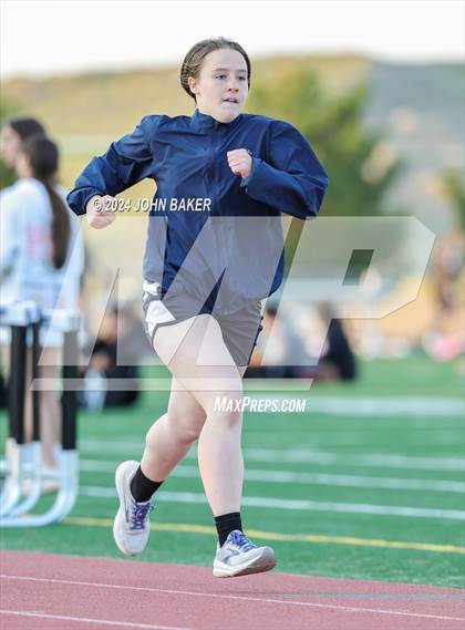 Thumbnail 1 in Fernley Invitational (800M) photogallery.
