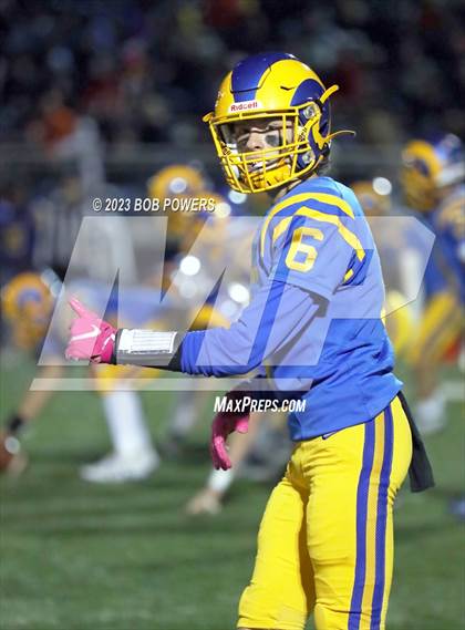 Thumbnail 3 in Lake Braddock @ Robinson photogallery.