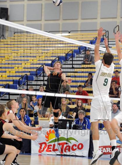 Thumbnail 2 in Esperanza vs Santa Barbara (CIF SS D2 Final) photogallery.