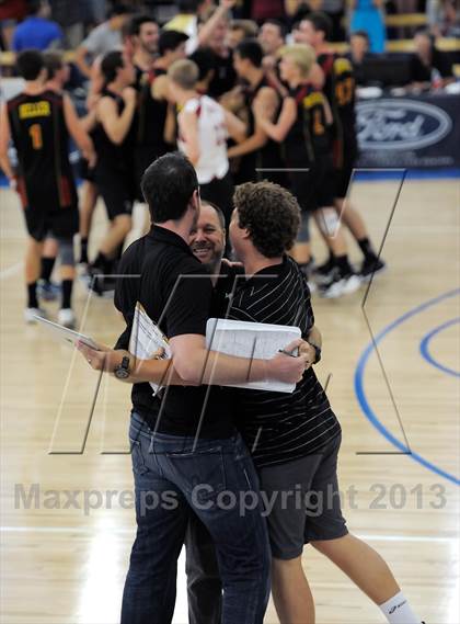Thumbnail 3 in Esperanza vs Santa Barbara (CIF SS D2 Final) photogallery.