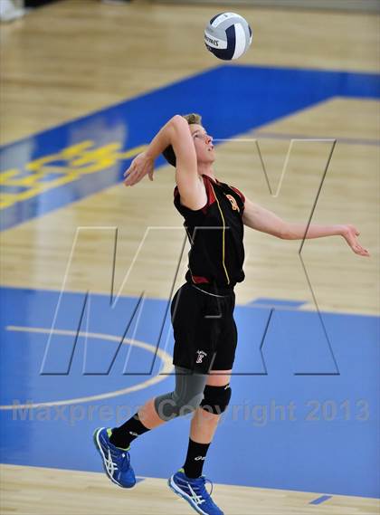 Thumbnail 3 in Esperanza vs Santa Barbara (CIF SS D2 Final) photogallery.