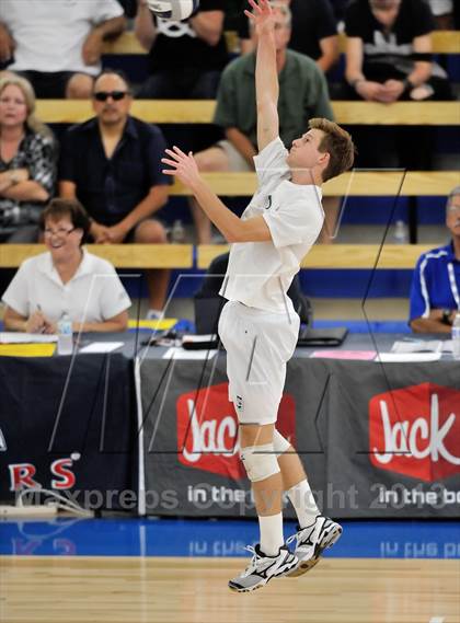 Thumbnail 3 in Esperanza vs Santa Barbara (CIF SS D2 Final) photogallery.