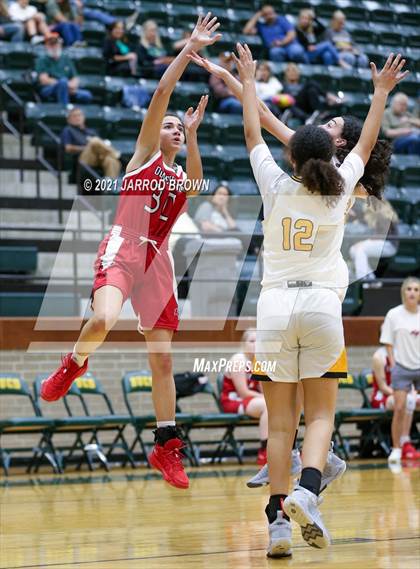 Thumbnail 1 in Deweyville vs Liberty photogallery.