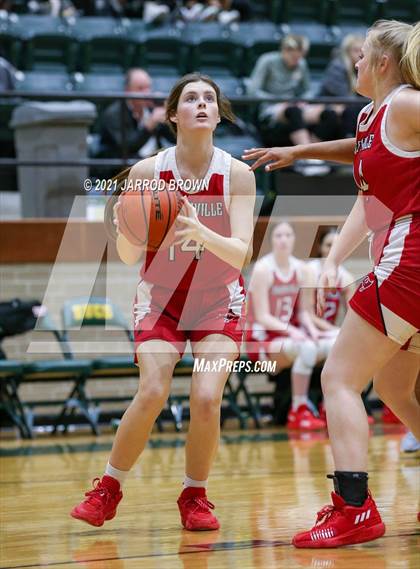Thumbnail 1 in Deweyville vs Liberty photogallery.