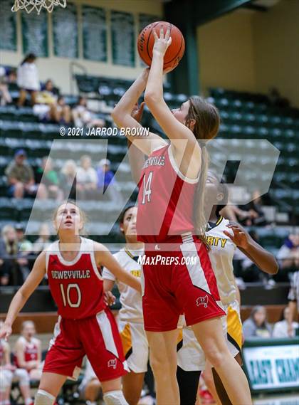 Thumbnail 1 in Deweyville vs Liberty photogallery.