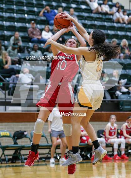 Thumbnail 3 in Deweyville vs Liberty photogallery.