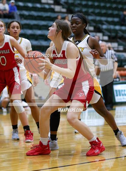 Thumbnail 2 in Deweyville vs Liberty photogallery.