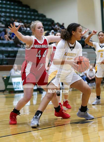 Thumbnail 1 in Deweyville vs Liberty photogallery.