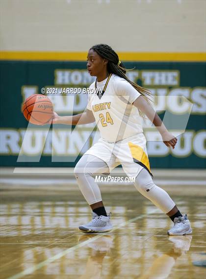 Thumbnail 1 in Deweyville vs Liberty photogallery.