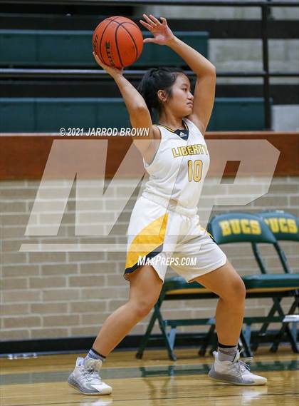 Thumbnail 1 in Deweyville vs Liberty photogallery.