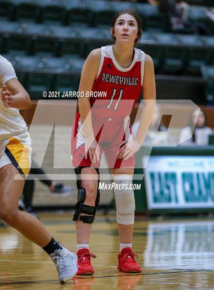 Thumbnail 2 in Deweyville vs Liberty photogallery.