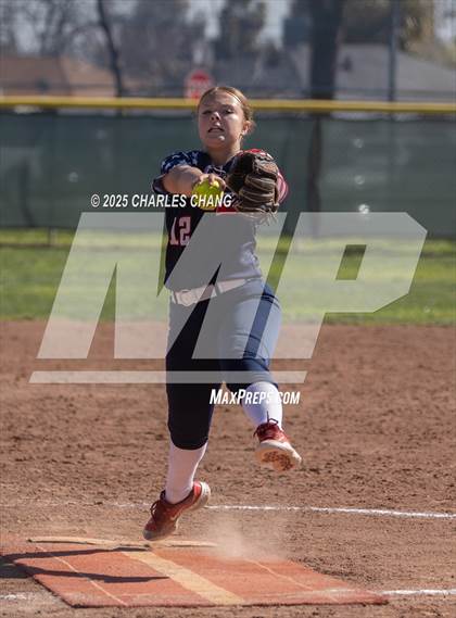 Thumbnail 2 in Beyer vs. Sonora (Bill Evans Memorial) photogallery.