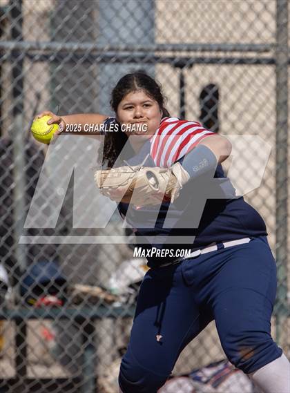 Thumbnail 1 in Beyer vs. Sonora (Bill Evans Memorial) photogallery.